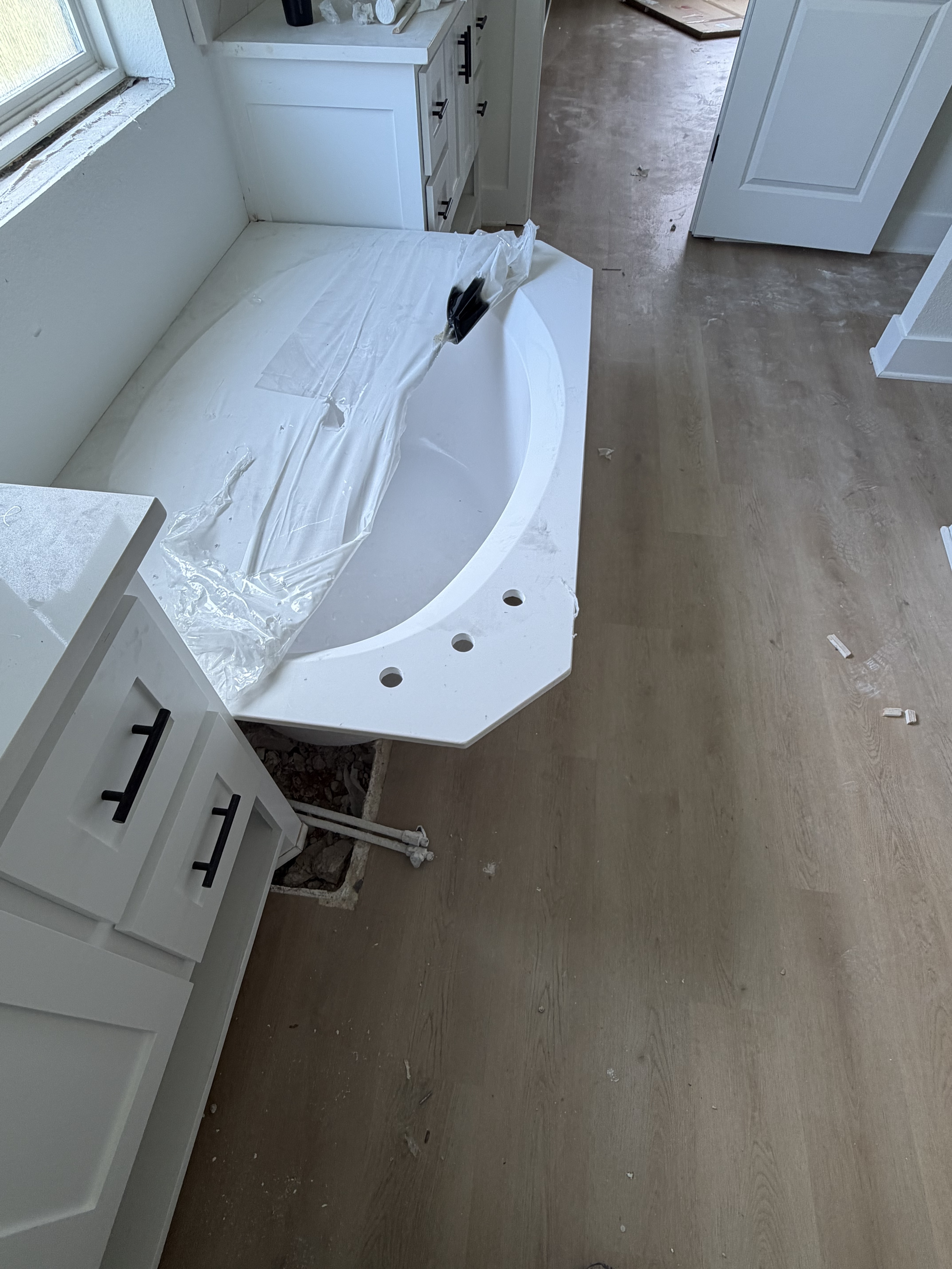 Bathtub plumbing service near Wellington Place in Tyler Texas